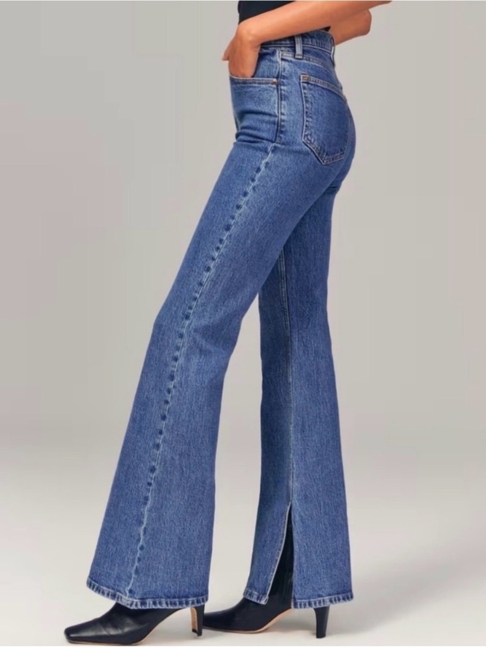 A&F The Vintage Flare High Rise Jeans split leg 26